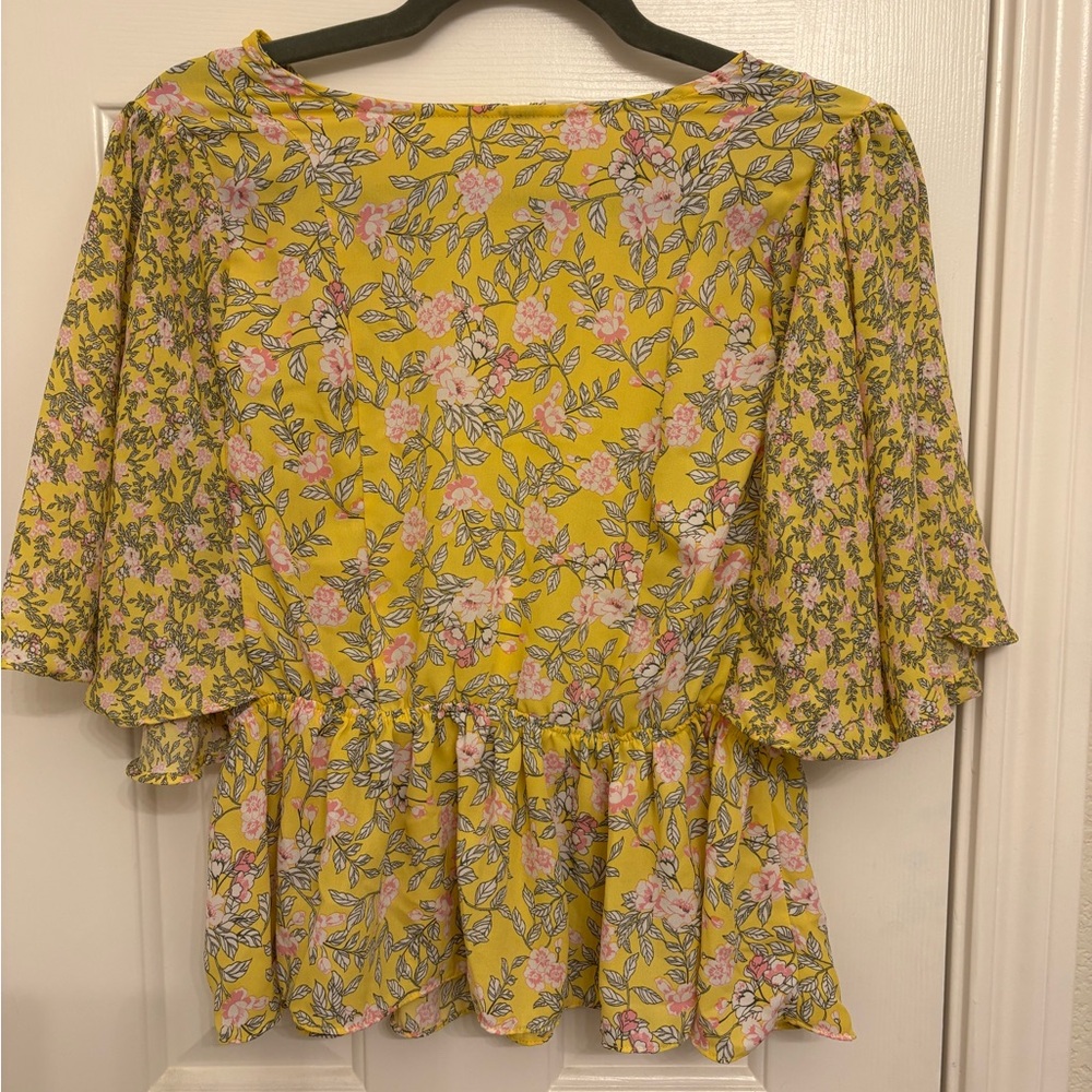 Layard Yellow Floral Peplum Blouse Boho Flutter Sleeve Lightweight Casual Small